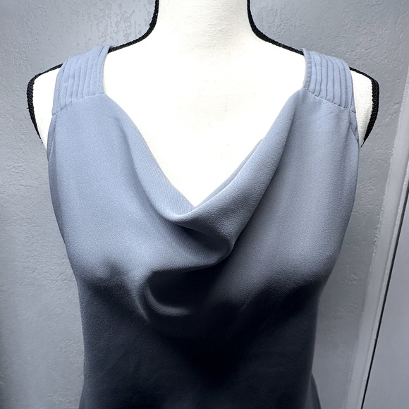 Banana Republic sleeveless top, small - Picture 3 of 6